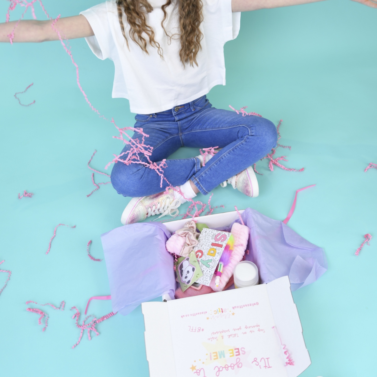 Mystery surprise box age 9-11